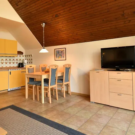 Am Waldrand - Fuer 4 Personen Mit Balkon - Bernstein Apartmán *