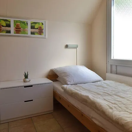 Apartment Am Waldrand - Für 4 Personen Mit Balkon - Bernstein