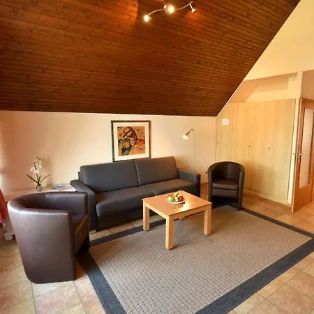Am Waldrand - Fuer 4 Personen Mit Balkon - Bernstein *